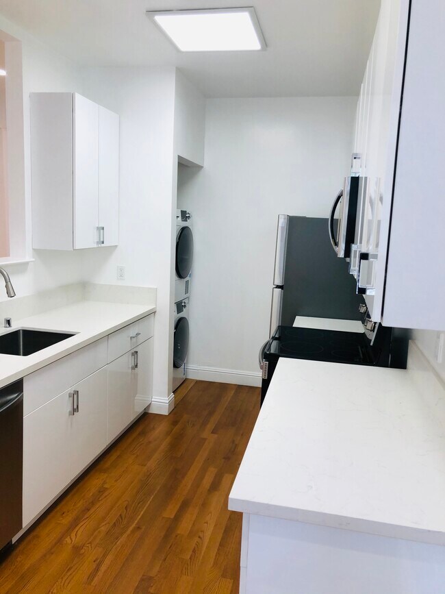 Photo - 1755 Filbert St Unit 1L