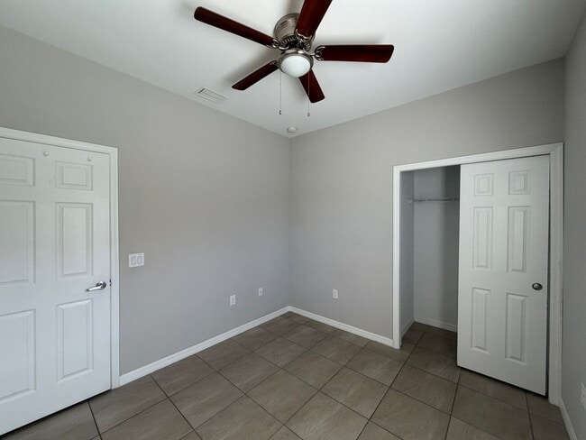 Photo - 523 NE 24th Ave