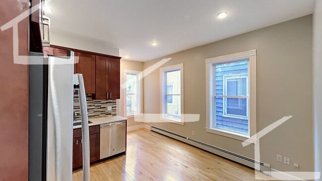 Photo - Charming 1.5 Bedroom