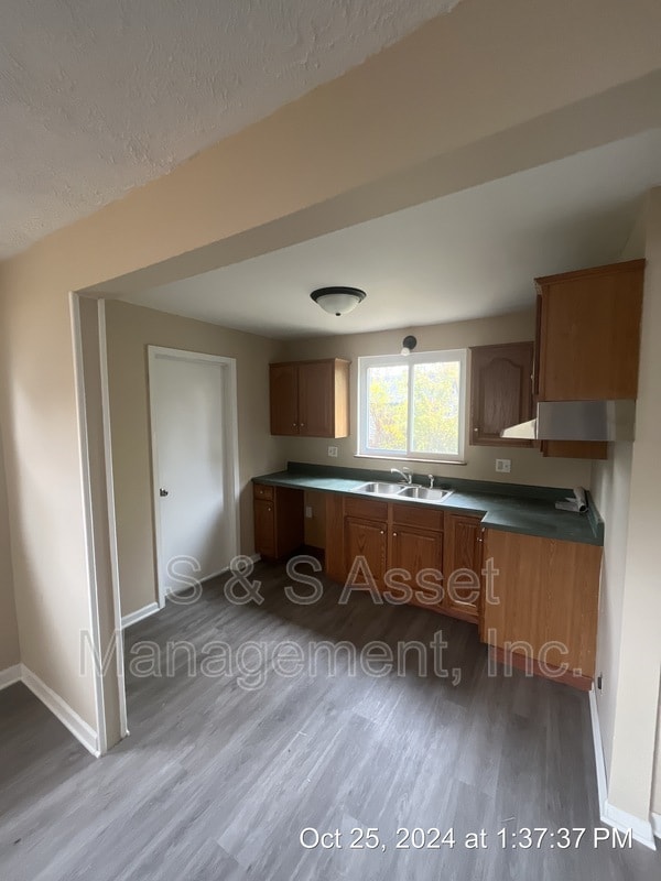 Photo - 3231 Westmont Ave