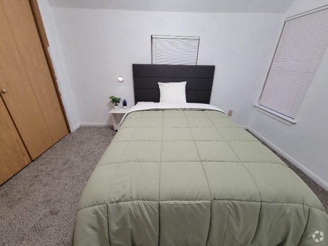 Building Photo - 2148 N 29th St Rental
