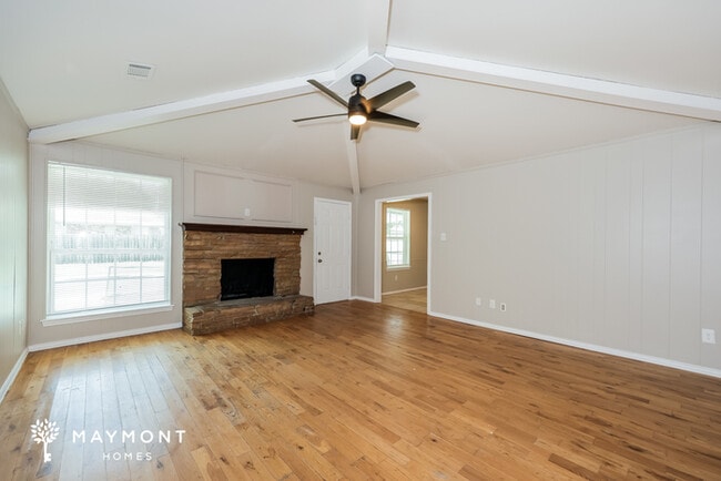 Photo - 101 Chevy Chase Ln