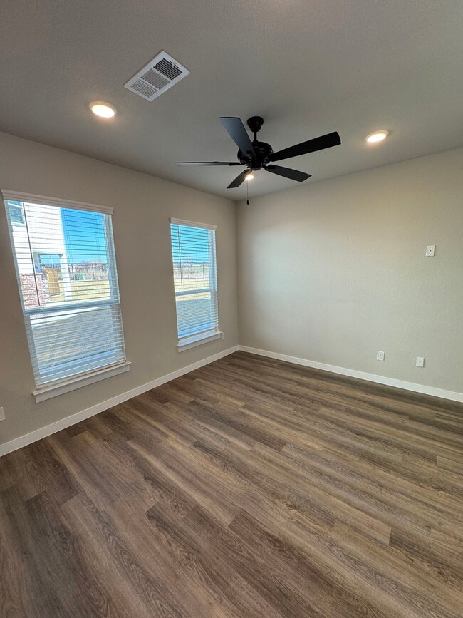 Photo - 200 White Water Dr Unidad 816