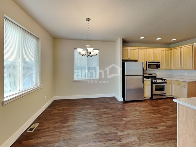Photo - 1378 Alpine Lakes St SE