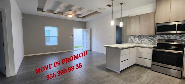 Building Photo - 807 W Garrison Dr Unit #2