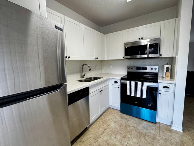 Photo - 6676 SW 115th Ct Unit 404