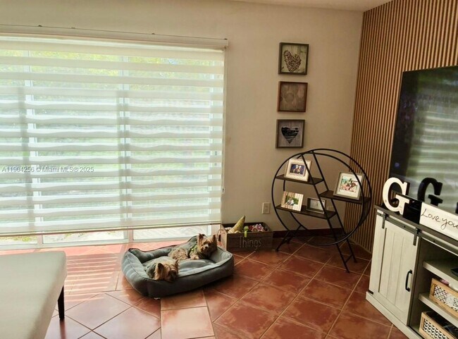 Photo - 20884 NW 2nd St