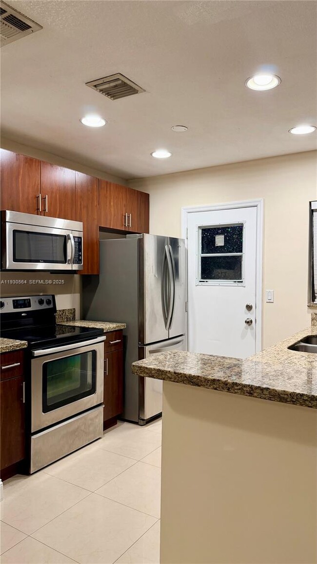 Photo - 1104 NE 17th Terrace