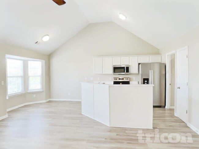 Photo - 1889 Olive Cir