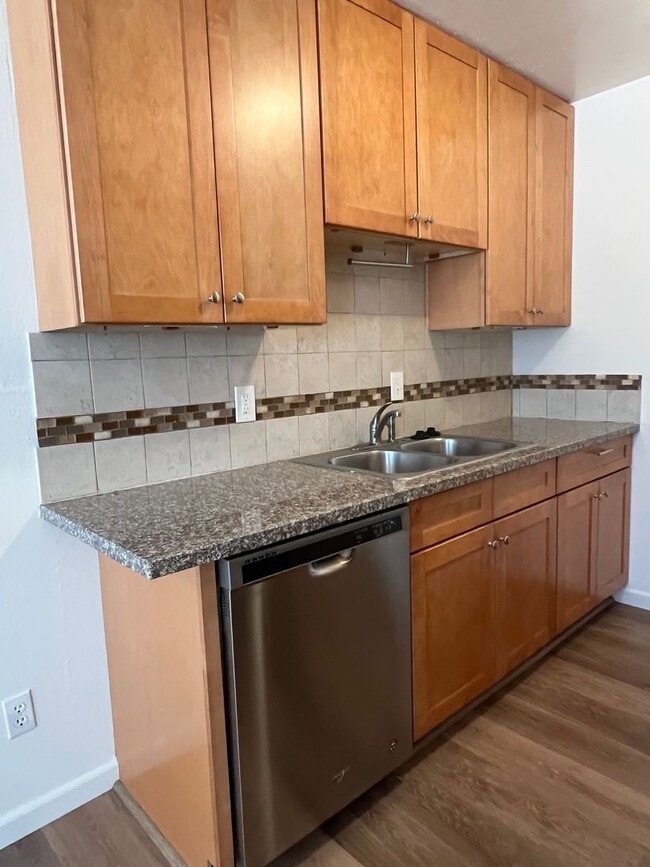 Photo - UPDATED 2 BEDROOM APARTMENT!!