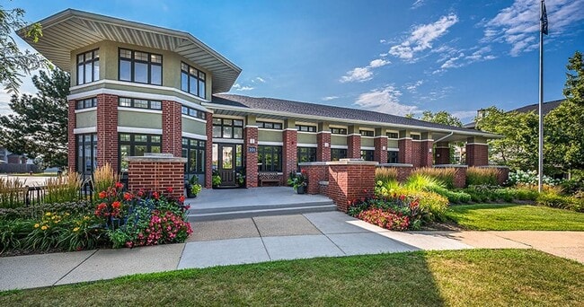 Woodlake Apartments