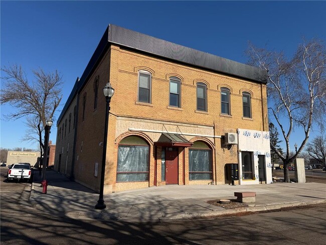 Photo - 542 Benson Ave SW Unit ensuite 220