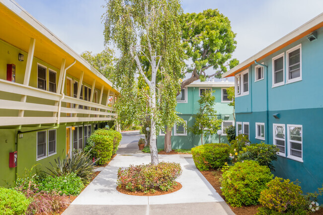 Building Photo - Hopkins Park Apartments