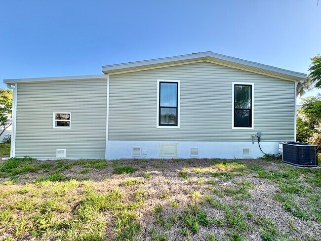 5972 Brigadoon Wy