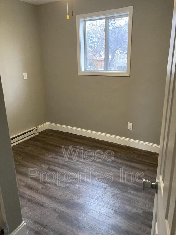 Photo - 711 W Governor St