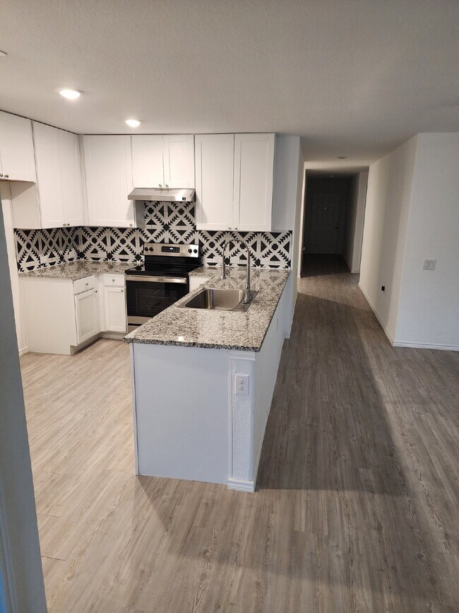 Photo - Stunning New 4-Bedroom Home with Upgrades ...