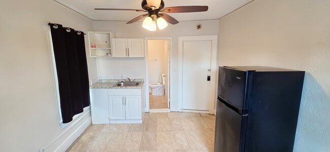 Photo - 306 Taylor Ave Unit Apt A