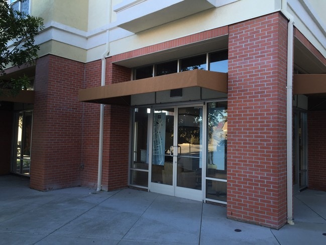 Fotografía del edificio - 2030 N Pacific Ave