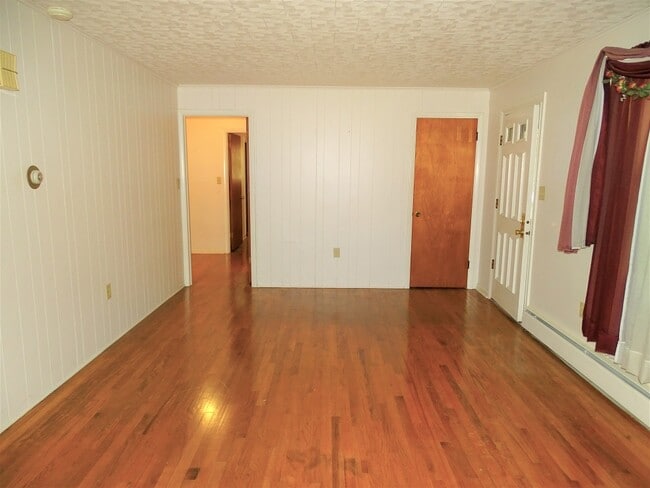 Photo - 437 S 9th St