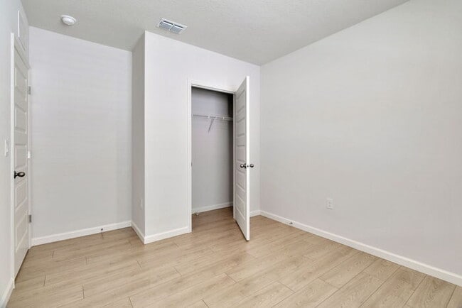 Photo - 1434 Garabaldi Cir SE