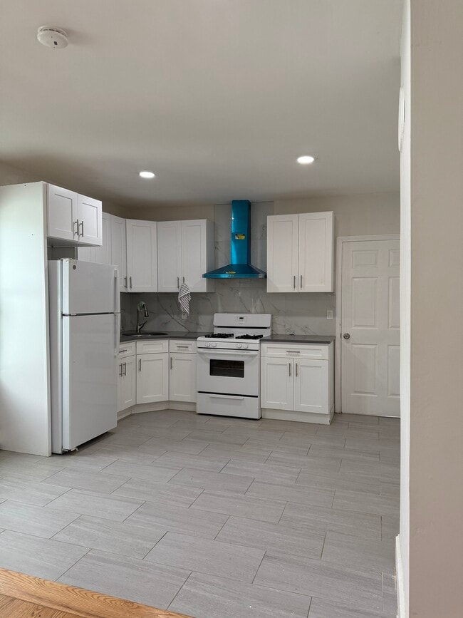 Photo - 53 Southview St