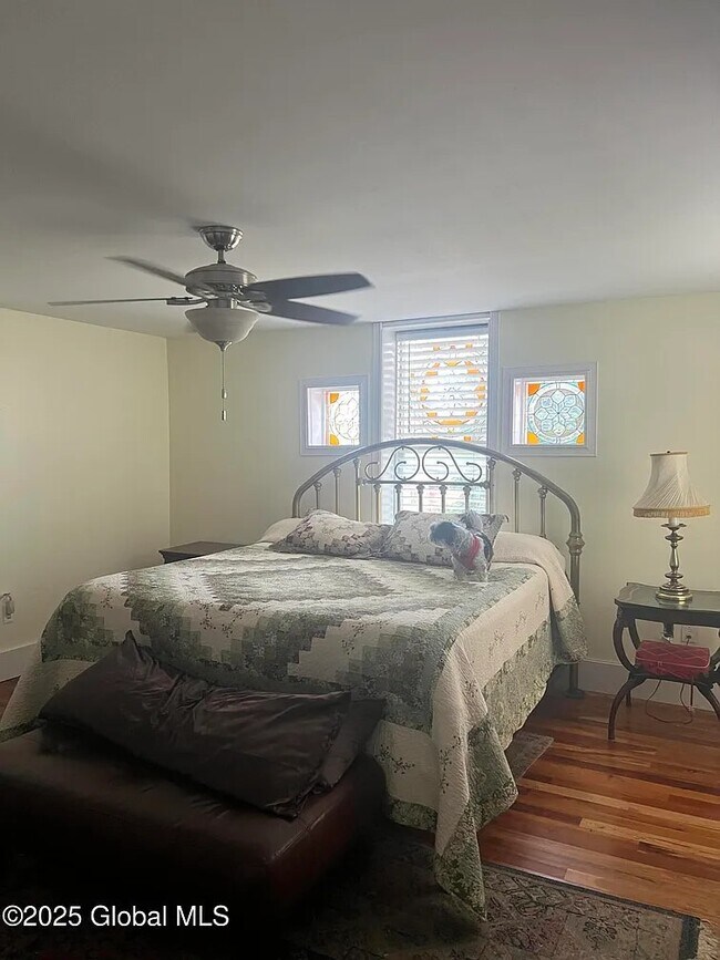 21 Willett St