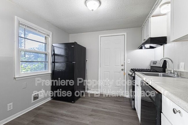 Photo - 2503 S Vermont Ave