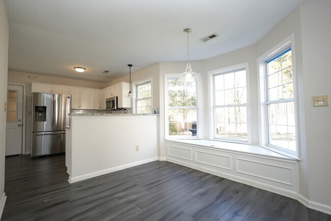 Photo - 3513 Cedar Springs Dr SW