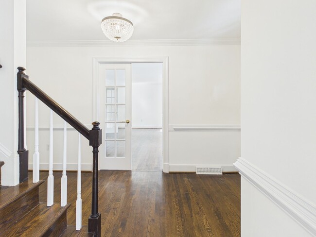 Photo - 1602 Harborough Rd