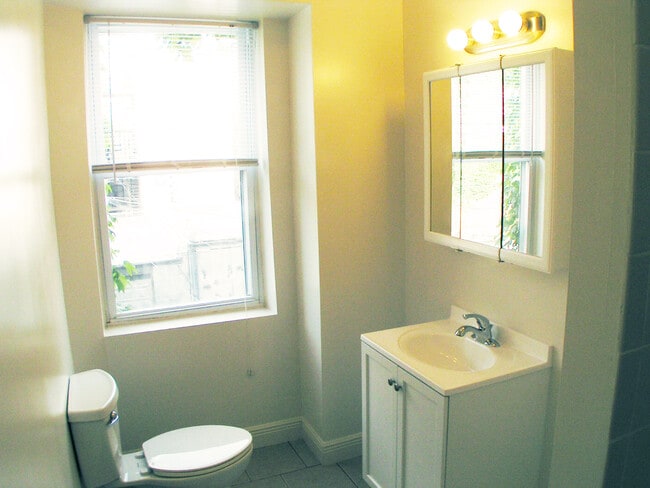 Building Photo - 1403 Madison Ave Unit 1403-2R