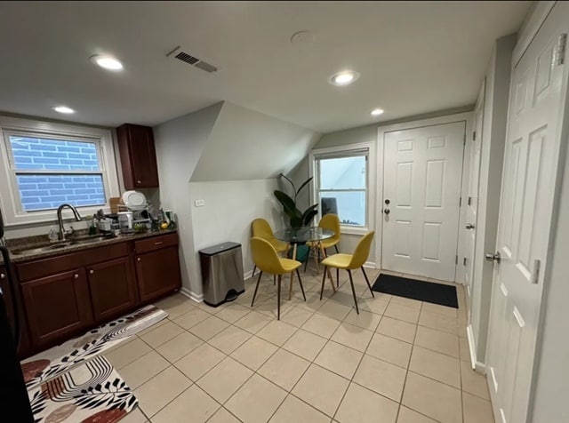 Photo - 3942 N Bernard St Unidad 2