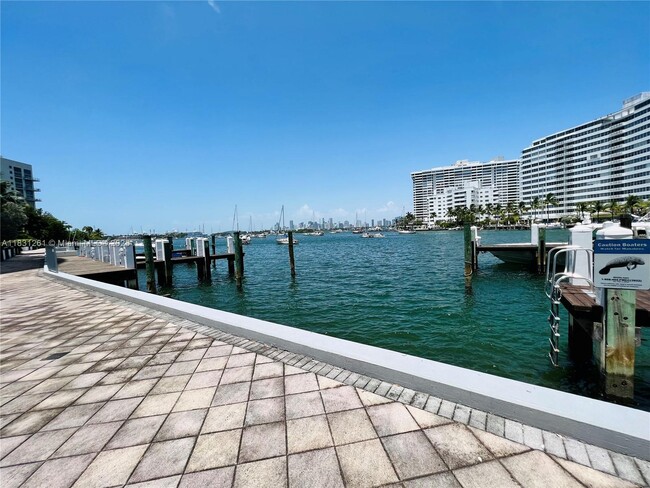 Photo - 1470 Lincoln Ter Unidad 1