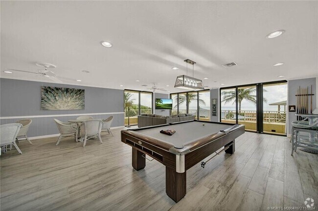Building Photo - 10600 S Ocean Dr Unit 1205 Rental