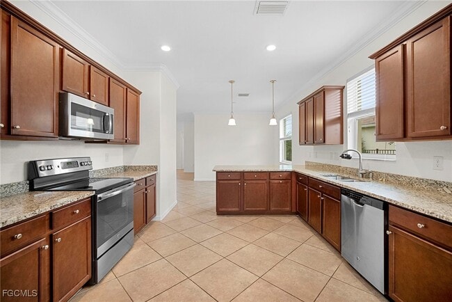 Building Photo - 15699 Angelica Dr Rental