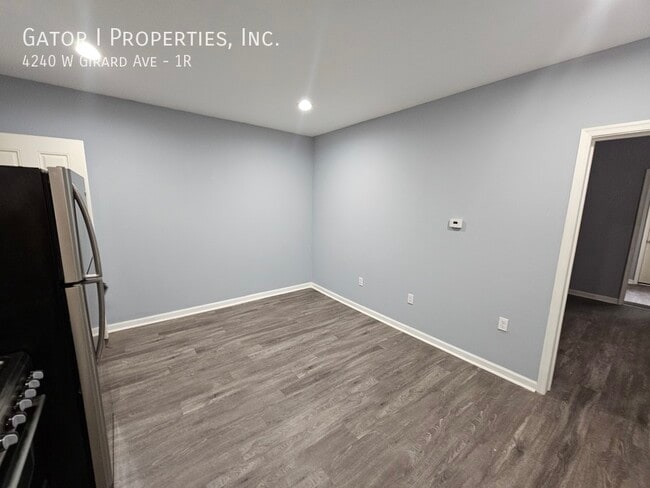 Building Photo - 4240 W Girard Ave Unit 1R Rental