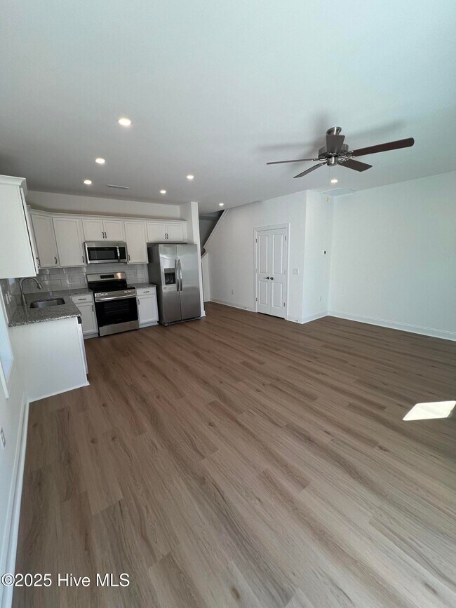 Photo - 257 Townhome Ln