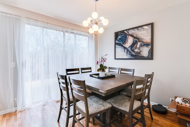 Photo - 8257 Ripple Ridge