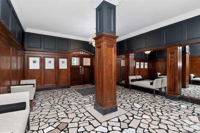 Photo - 301 W 10th St Unit 504