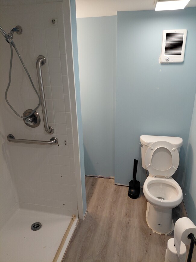 Photo - 102 Rock Church St