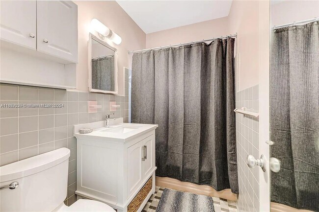 Photo - 260 SW 31st Ct Unit 1