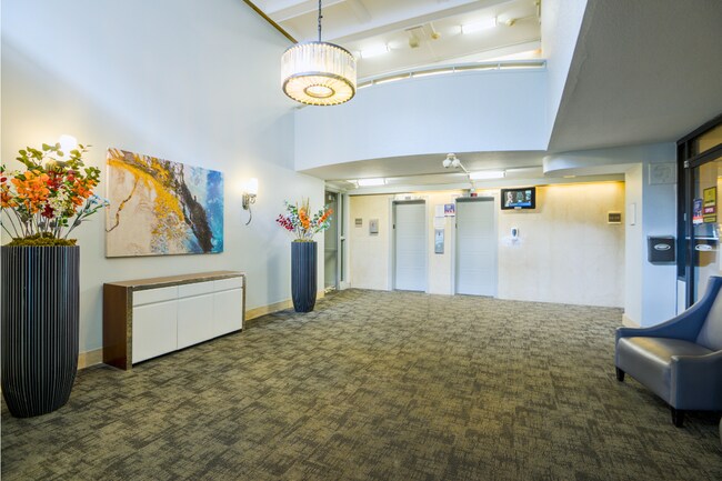 Shallmar Apartments