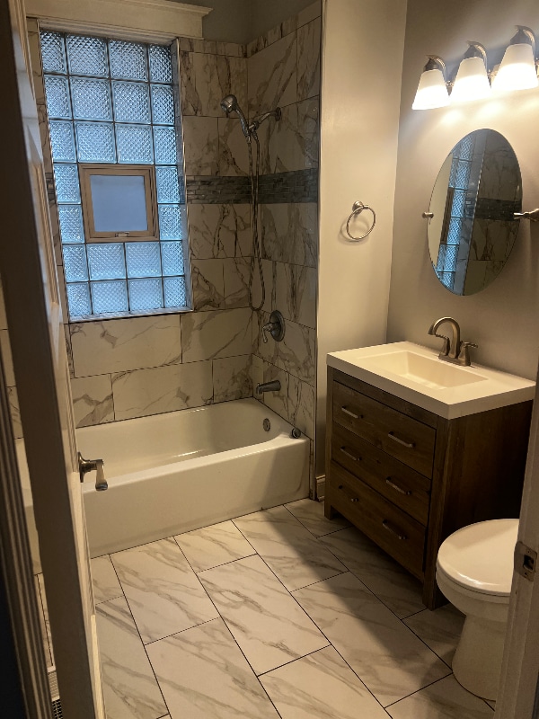 Photo - 6938 S Green St Unit Apt 1