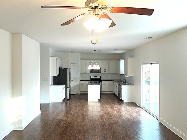 Photo - 1027 Monitor Ct