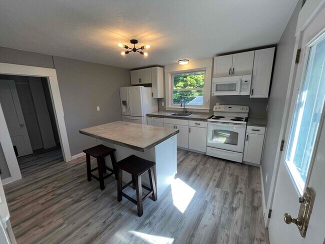 Photo - 404-406-406 N State St Apartamento Unidad 404