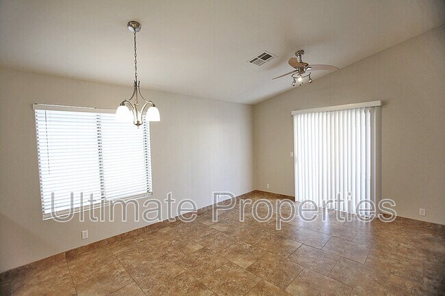 Photo - 15738 W Elm St