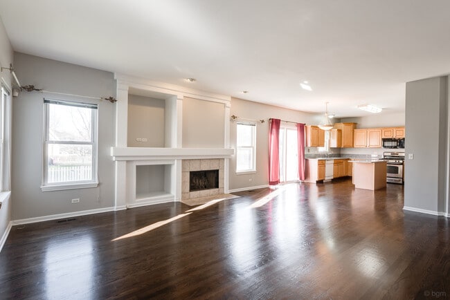 Photo - 954 Campbell Dr