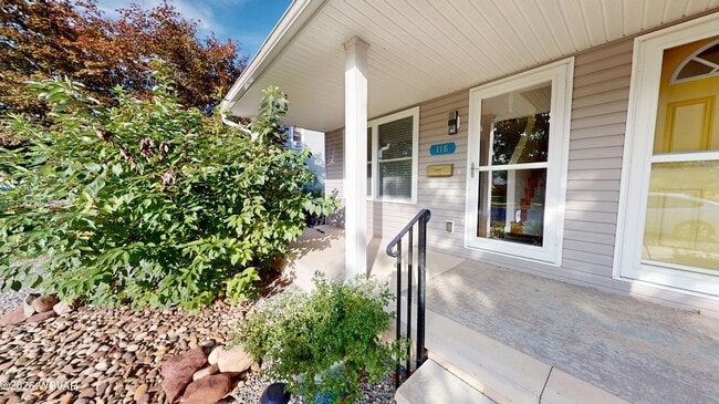 Photo - 118 N 3rd St