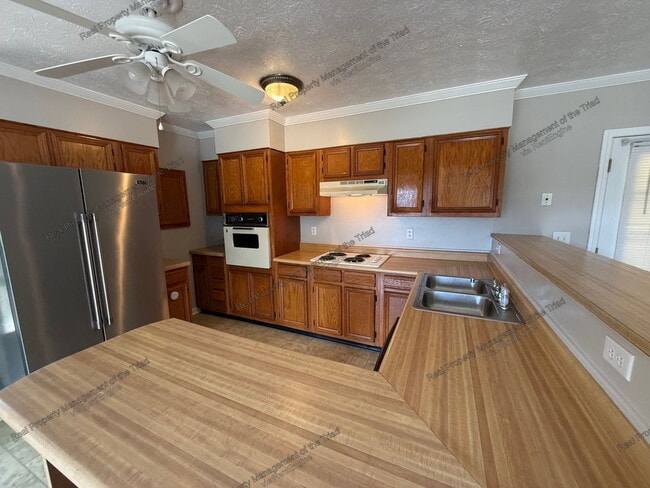 4112 Elmyra Dr