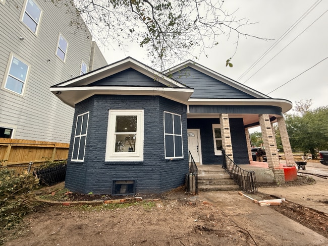 Photo - 1519 McKee St Unit 1