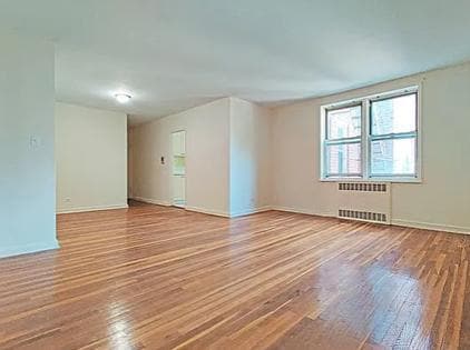 Photo - 5620 Netherland Ave
